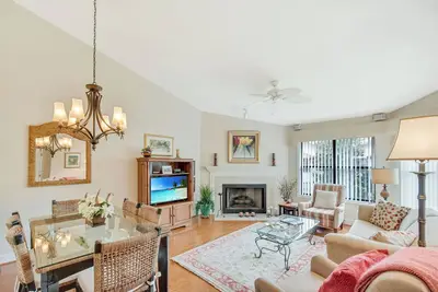 Image de Harbour Oaks 312 - 2Br/2Ba condo near Village