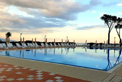 Image de Apartment 5 Places In Resort Complete With Everything