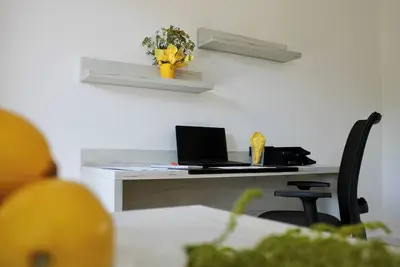 Image de 3 room apartment with up to 6 single beds, fully furnished in Regensburg\/Kelheim
