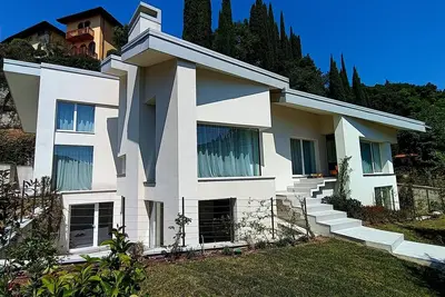 Image de Prince Garda villa with pool, close to lake and center of Gardone Riviera