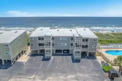 Image de Beach Birds: Oceanfront Condo with Excellent Views