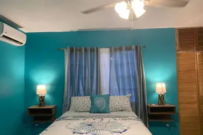 Image de YanceyLargoEstate-Newly Built 1 Bedroom Suite by RedAwning