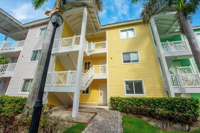 Image de Seaside Retreat: Charming 2br Condo in Bimini Bay Community