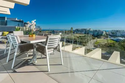 Image de Oasis 325 penthouse with panoramic views