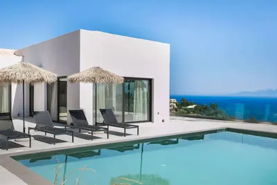 Image de Contemporary Villa, A/C, Private Pool, Magnificent Panoramic Sea View - Just 5mins drive to Beach!