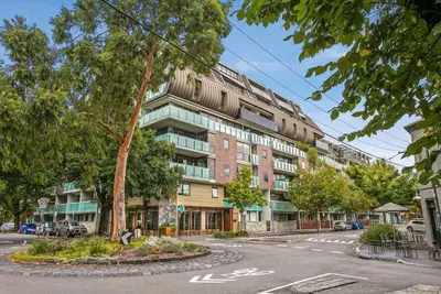 Image de Charming 1br in Fitzroy w/ Parking, Pool, + Gym!