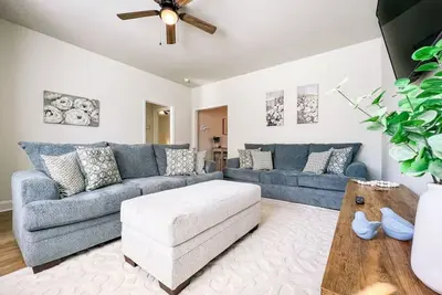 Image de Quiet Home w/King Bed Near Golf Course and Beach