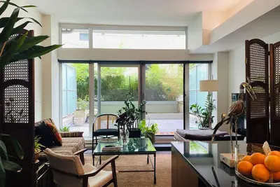 Image de Urban Zen Studio suite - a cozy Central-city retreat, free parking