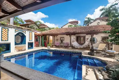 Image de New listing, 3 bedrooms-gem in Tamarindo beach.