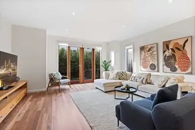 Image de Chic 2-Bed Home By Bustling Shops