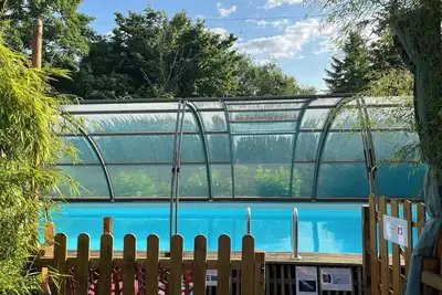 Image de Maison champêtre familiale tout confort clim piscine sauna et balnéo