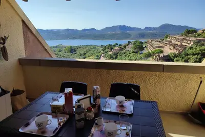 Image de Elegant and spacious apartment with terrace and gulf view in Costa Smeralda