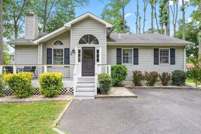 Image de Nottingham Beach Retreat