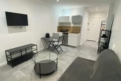 Image de Studio Rénové à 200m de la Plage