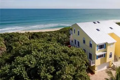 Image de 4 bedroom Beachfront property In Melbourne Beach, Florida’s East Coast
