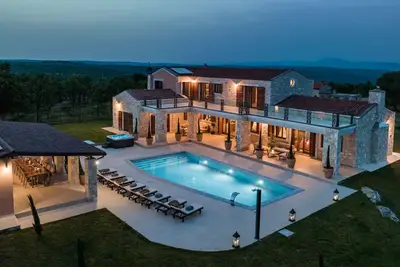 Image de Magnificent Villa Antea with swimming pool, sauna and jacuzzi