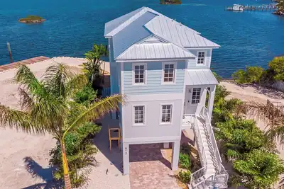 Image de Salty Kisses Beach House
