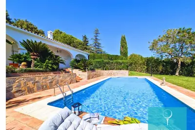 Image de Villa Soto Sol Sotogrande: Emplacement Stratégique
