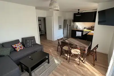 Image de Beautiful flat (10 min to Paris center by metro 8)