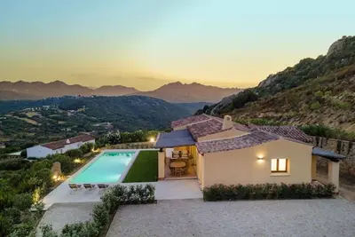 Image de Luxury Panoramic Villa D.