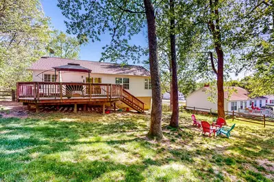 Image de Beautiful Dog-Friendly Retreat with Spacious Deck