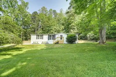 Image de North Carolina Home Near Mountain Biking & Fishing