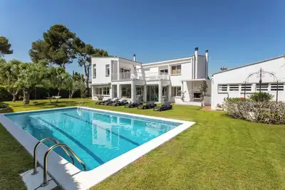 Image de Villa location mensuelle à Terramar, Sitges, Barcelona