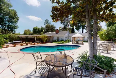 Image de Gated Ranch Home with Private Pool, Large Fenced Patio, WiFi & Central Ac
