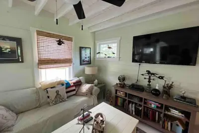 Cathy’s Chincoteague Cottage\n