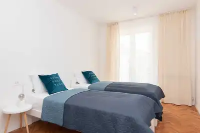 Image de Two Bedroom Apartment with terrace Rose Garden