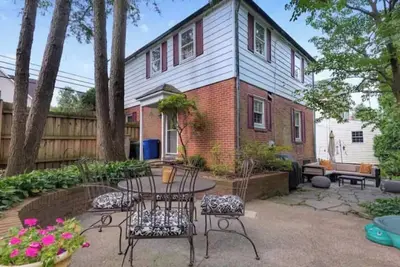 Image de New Stunning Lake Roland Forest Home Getaway Superhost