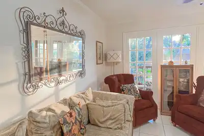 Image de Addison 1bd\/ba near Addison Cir\n
