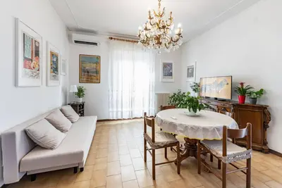 Image de Central Station Terrace Apartment near the sea