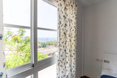 Image de Belle maison de vacances à Costa Adeje avec vue partielle sur la mer