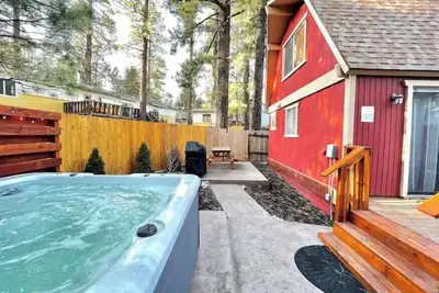 Image de Sleepy Hollow-Hottub, PetsStay Free, Fenced Deck