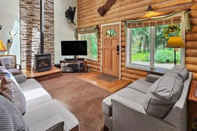 Image de 3bdr Creekside Cabin Near Trails & Main Street
