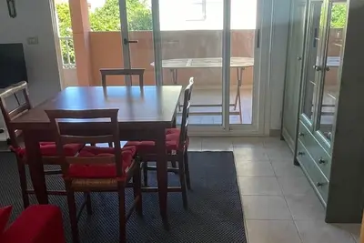 Image de appartement 2 pièces à 50metres des plages et commerces