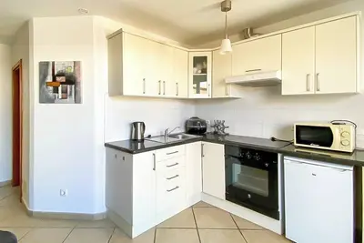 Image de Cozy One-bedroom apartment in a private villa. (Non Smoking)