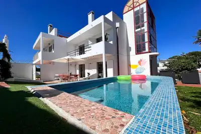 Image de Casa Capuchos. Close to Lisbon with Ocean View