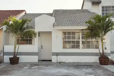 Image de A little vacation home away from home