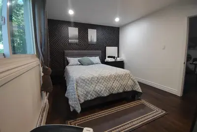 Image de Min walk to Falls, all Attractions. 3 over size Brs, 4 bed 2 sofabed Large Patio