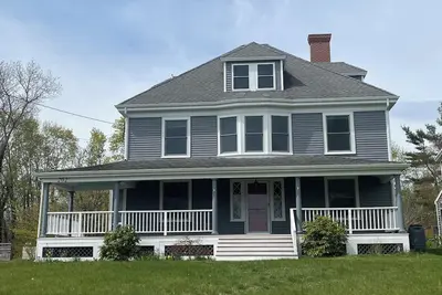 Image de Beautiful family home - 10 min walk to downtown Plymouth + waterfront!