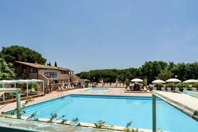 Image de Il Borgo Two-room apartment sleeps 5 in residence with swimming pool surrounded by nature