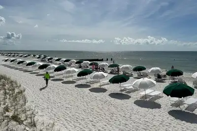 Image de Available April 2024 and 2025 Season - Private Beach Access - Pelican Landing