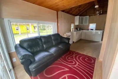 Image de Lake Front Sandbanks Family Camp -10mins to Outlet Beach & Provincial Park