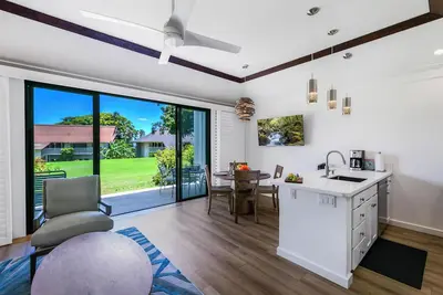 Image de Newly remodeled with Ac, gorgeous ground floor condo 87, 3 min walk to beach