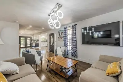 Image de Luxary & Cute Home in the Central of Dfw
