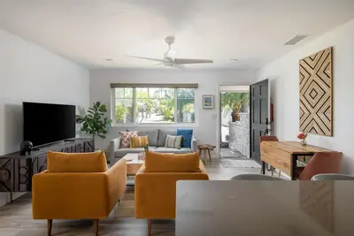 Image de Leucadia \"Ponto\" Bungalow ~ walk everywhere with beach gear!