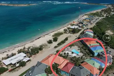 Image de Un Petit Coin de Paradis! Terrasse, Piscine à 50m de la Plage!