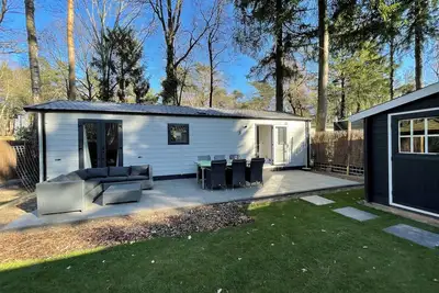 Image de Gloednieuwe, Luxe Chalet op de Veluwe in Bosrijke Omgeving